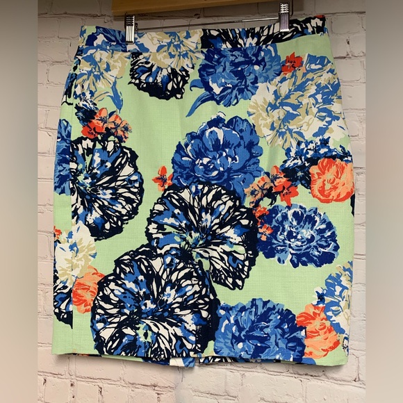 J. Crew Dresses & Skirts - NEW J. Crew Floral Pencil Skirt Misty Green Floral Size 10